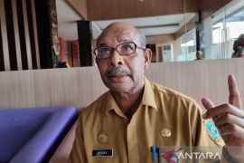 Pjs Bupati Wondama: Kepala daerah terpilih harus lestarikan seni budaya