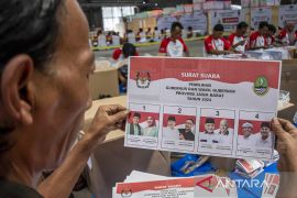 Pelipatan surat suara Pilkada 2024 di Kota Cimahi