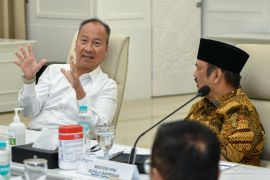 Menperin dan Menteri PPN bahas arah industrialisasi RI