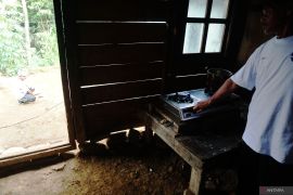 Bantuan instalasi biogas AirNav Indonesia