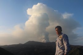 Iwan dan Gamalama,  penjaga sunyi di ambang erupsi