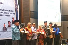 Plt Sekda: Pemkab Biak prioritas peningkatan kompetensi guru satuan pendidikan