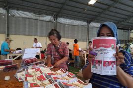 Pendistribusian logistik Pilkada Kabupaten Tangerang mulai 15 November
