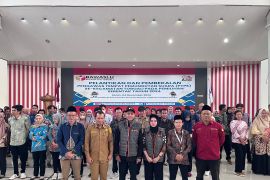 Bawaslu Bangka Selatan lantik pengawas TPS pilkada 2024