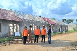 BPBD Jatim tinjau pembangunan hunian relokasi banjir 