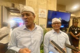 Ambara-Adi janji pelajar gratis parkir jika menang jadi wali kota Denpasar