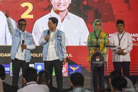 Real count KPU: Andra Soni-Dimyati 55,86 persen, Airin-Ade 44,14 persen