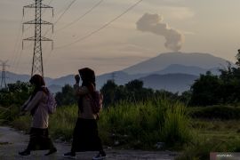 PVMBG sebut gas beracun Marapi masih terkonsentrasi di pusat letusan