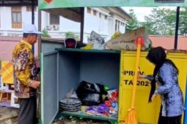 South Kalimantan's DLH assesses environmentally friendly offices