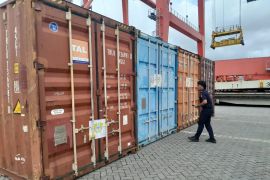 80 ton logistik untuk Kejuaraan Dunia Jetski tiba di  Belawan