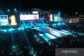 Wujud politik riang gembira, kampanye akbar Bobby-Surya di Balige