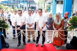 Pj Gubernur Adhy luncurkan tiga layanan di Disperintag Jatim