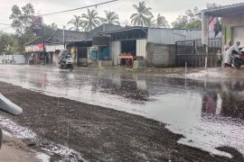 BMKG prakirakan Jum'at, cuaca sebagian besar daerah diguyur hujan