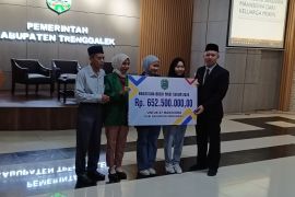 Trenggalek siapkan beasiswa bidik misi kepada 87 mahasiswa