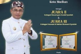Pemerintah Kota Madiun berhasil raih dua penghargaan Syariah Award 2024