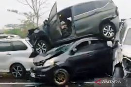 Korlantas selidiki penyebab kecelakaan Tol Cipularang