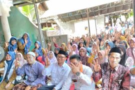 Kampanye dialogis di Desa Paliat H Fani komitmen peningkatan SDM