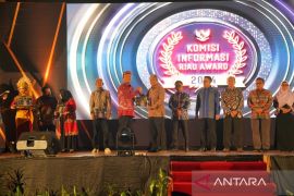 PLN UID Riau & Kepri kembali raih penghargaan Komisi Informasi Riau Award 2024