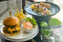 Swiss-Belhotel Pangkalpinang hadirkan menu internasional "Sunset Cheese Burger" dan "Fetuccini Creamy Salmon"