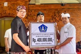 Plt Bupati Badung hadiri Upacara Atma Wedana Kinembulan, Desa Adat Baha