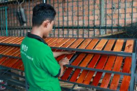 Lapas Rantauprapat beri keterampilan warga binaan buat rak sepatu