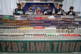 Pemusnahan hasil penindakan Bea Cukai Jatim