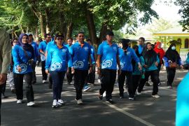 Ratusan masyarakat Langkat semarakkan HKN dengan jalan