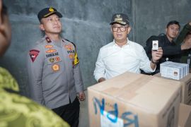 Pj Gubernur Kaltim tinjau logistik Pilkada di Kantor KPU Paser