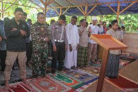 Niat Shalat Jumat: lengkap dalam bahasa Arab, latin, dan artinya