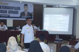 Pemkab Agam tingkatkan keterampilan 40 pelaku UMKM