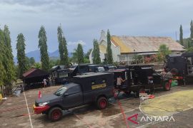 Polri sediakan mobil water treatment untuk pengungsi erupsi Lewotobi