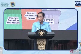 Menteri LH minta rencana aksi nyata sebulan tangani sampah Jakarta