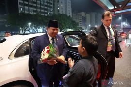 Prabowo disambut WNI di Brasil