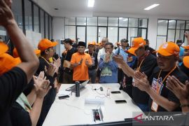 Anak Abah persiapkan apel siaga menjaga TPS untuk suara Pramono-Rano