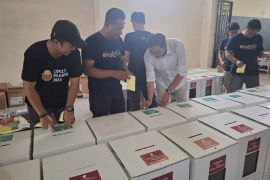 KPU Kota Blitar tuntaskan "penyetingan" dan kemasan logistik pilkada