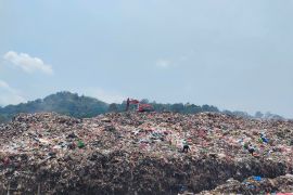 Forum Bank Sampah Lampung sebut pengelolaan sampah pesisir perlu teknologi