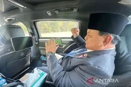 Prabowo tetap nonton Timnas Indonesia lewat gawai dari Brasil