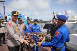 HUT Polairud ke-74, Polda Banten gelar transplantasi terumbu karang