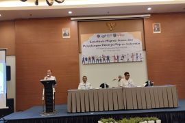 Aparat desa/kelurahan di Tabalong ikuti sosialisasi migrasi aman