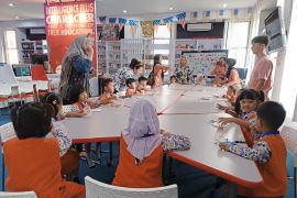 TK Angkasa Lanud kunjungi UPT Bahasa Untan