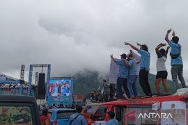 Bobby di pesta rakyat "Berani" di Simalungun