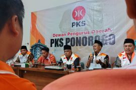 Ketua PKS Jatim kampanyekan visi besar Khofifah-Emil ke lima daerah
