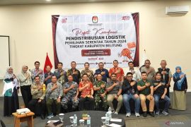 KPU Belitung gunakan kapal nelayan distribusikan logistik wilayah kepulauan