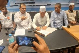 Kontrak politik, Hidayatullah-Yasyir Ridho teken 8 program prioritas