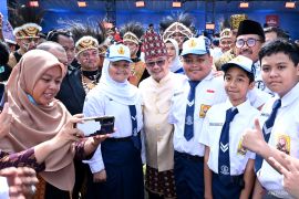 Mendikdasmen: Kami tingkatkan kesejahteraan guru lewat sertifikasi