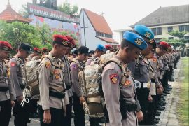 Polda Bali terjunkan 2.345 personel pengamanan TPS Pilkada serentak