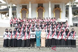 Wakil bupati pimpin upacara peringatan hari guru di Mandailing Natal