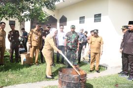 KPU Kota Jambi musnahkan ratusan surat suara rusak dan berlebih