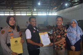 KPU Pontianak musnahkan surat suara rusak Pilkada 2024