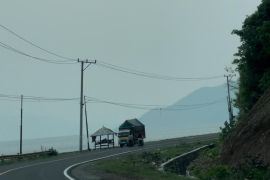 Mengunjungi pulau Seribu Matahari, Seribu Bukit